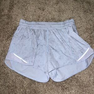 Light purple / grey lululemon hotty hot shorts 4” size 8